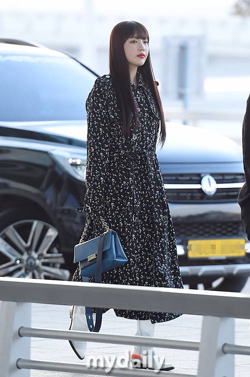 출국하는 #레드벨벳 조이