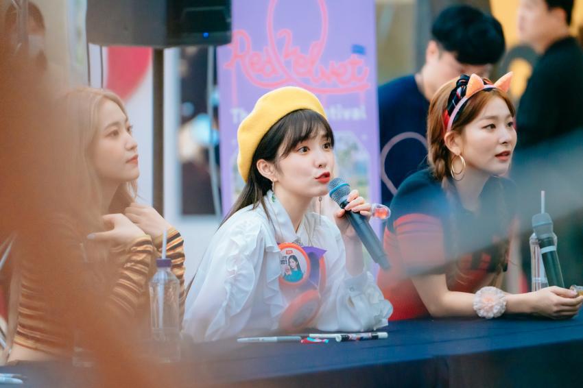 노란색 베레모마저도 소화하는 #레드벨벳 #아이린