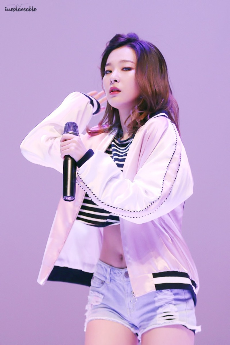 크롭티 레드벨벳 슬기