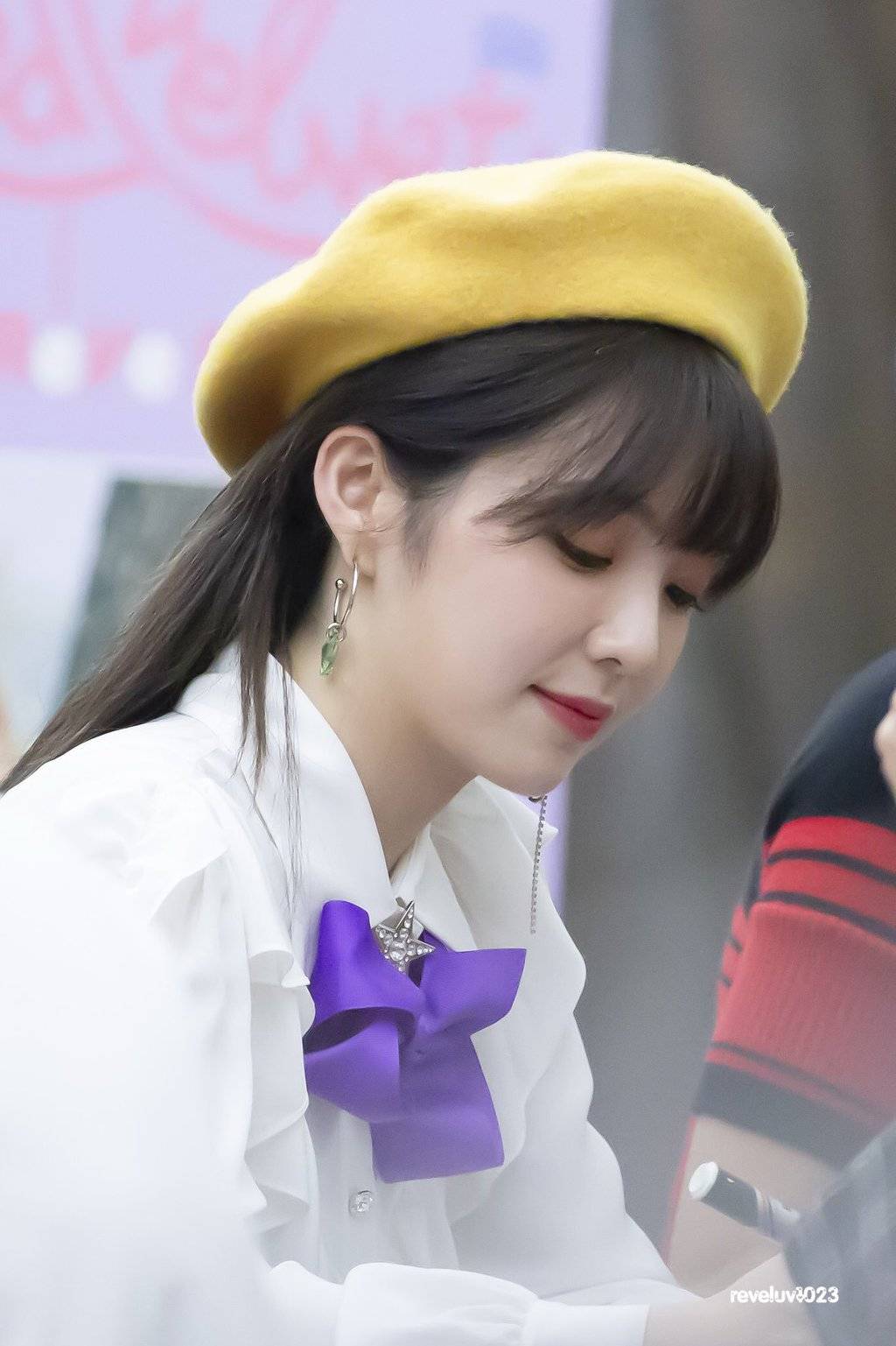 노란색 베레모마저도 소화하는 #레드벨벳 #아이린