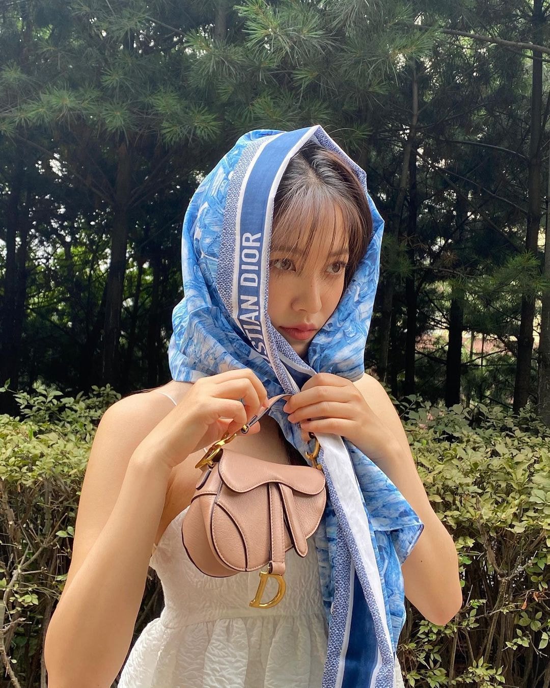 레드벨벳 예리 인스타 업뎃 (feat. 디올 광고)