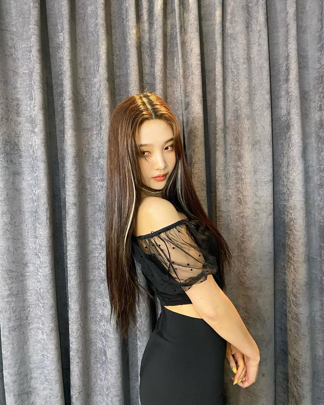 #레드벨벳 조이.insta