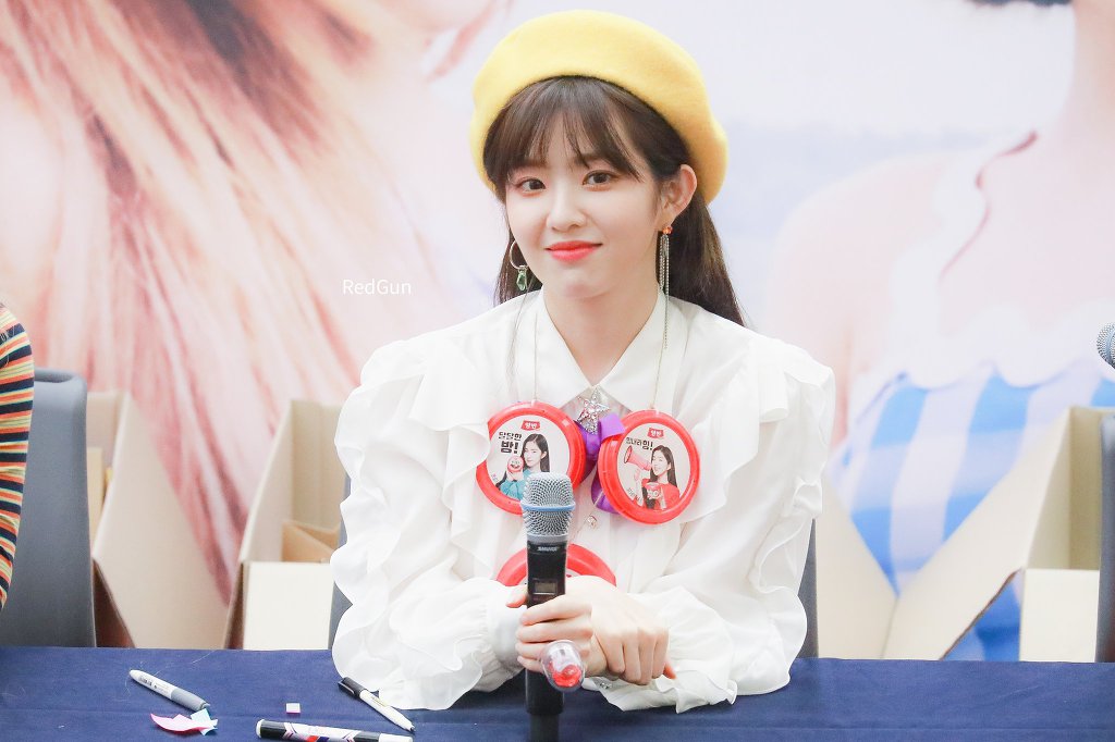 노란색 베레모마저도 소화하는 #레드벨벳 #아이린