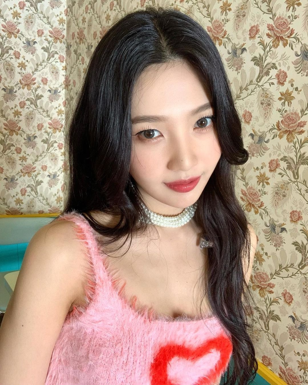 레드벨벳 조이 인스타 업뎃 (feat. 오늘이 생일?!!!)