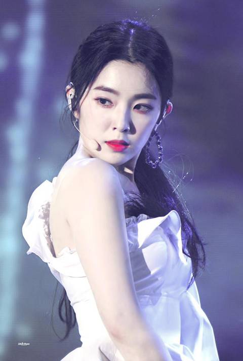 옆모습...ㄷㄷ #레드벨벳 아이린