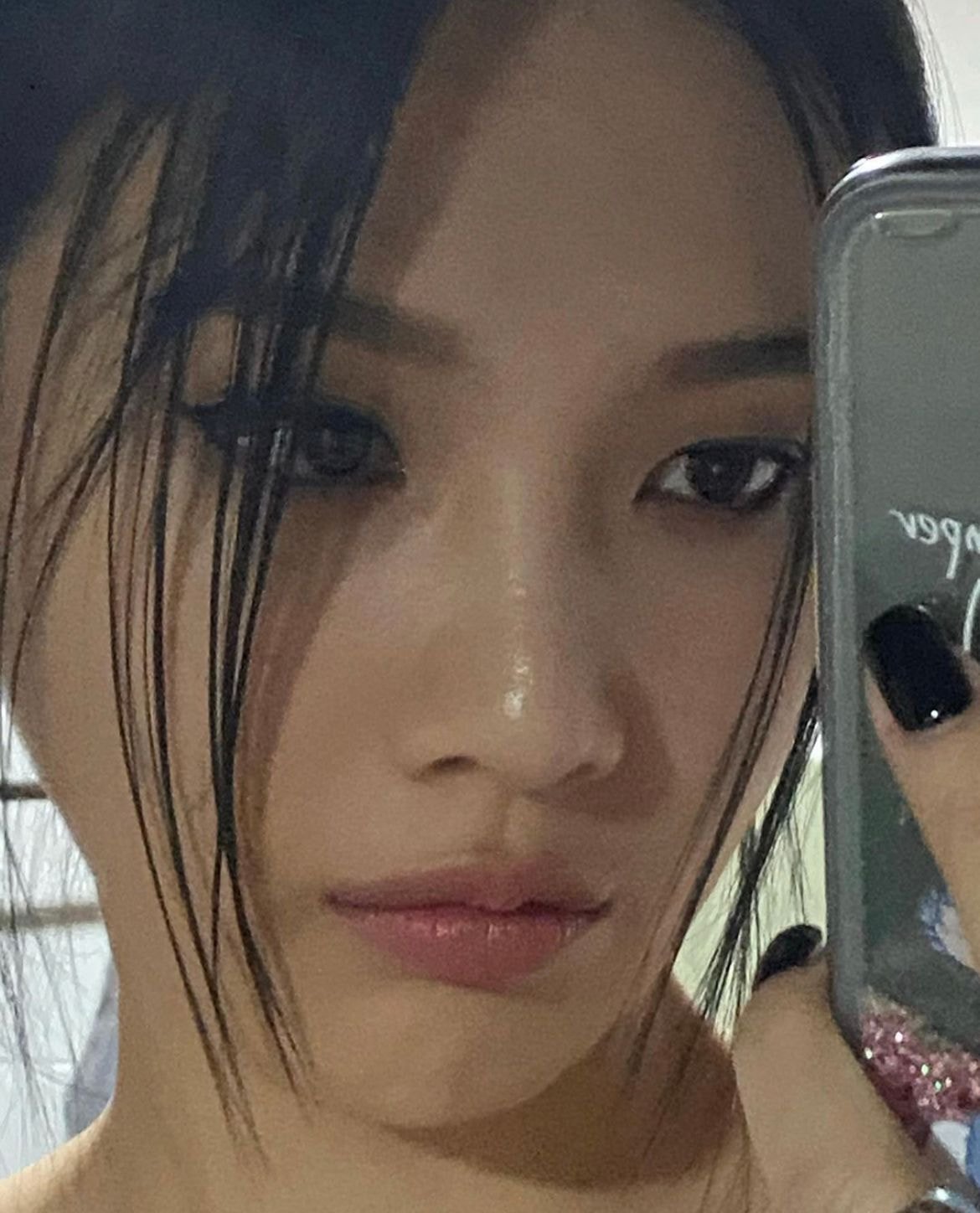 레드벨벳 조이 화보