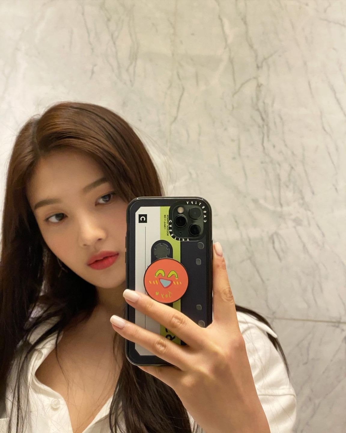 최근 앞머리 없앤 #레드벨벳 조이