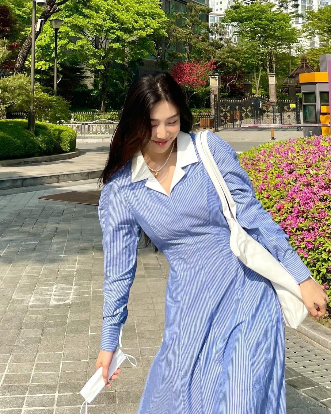 원피스 입은 레드벨벳 조이 인스타