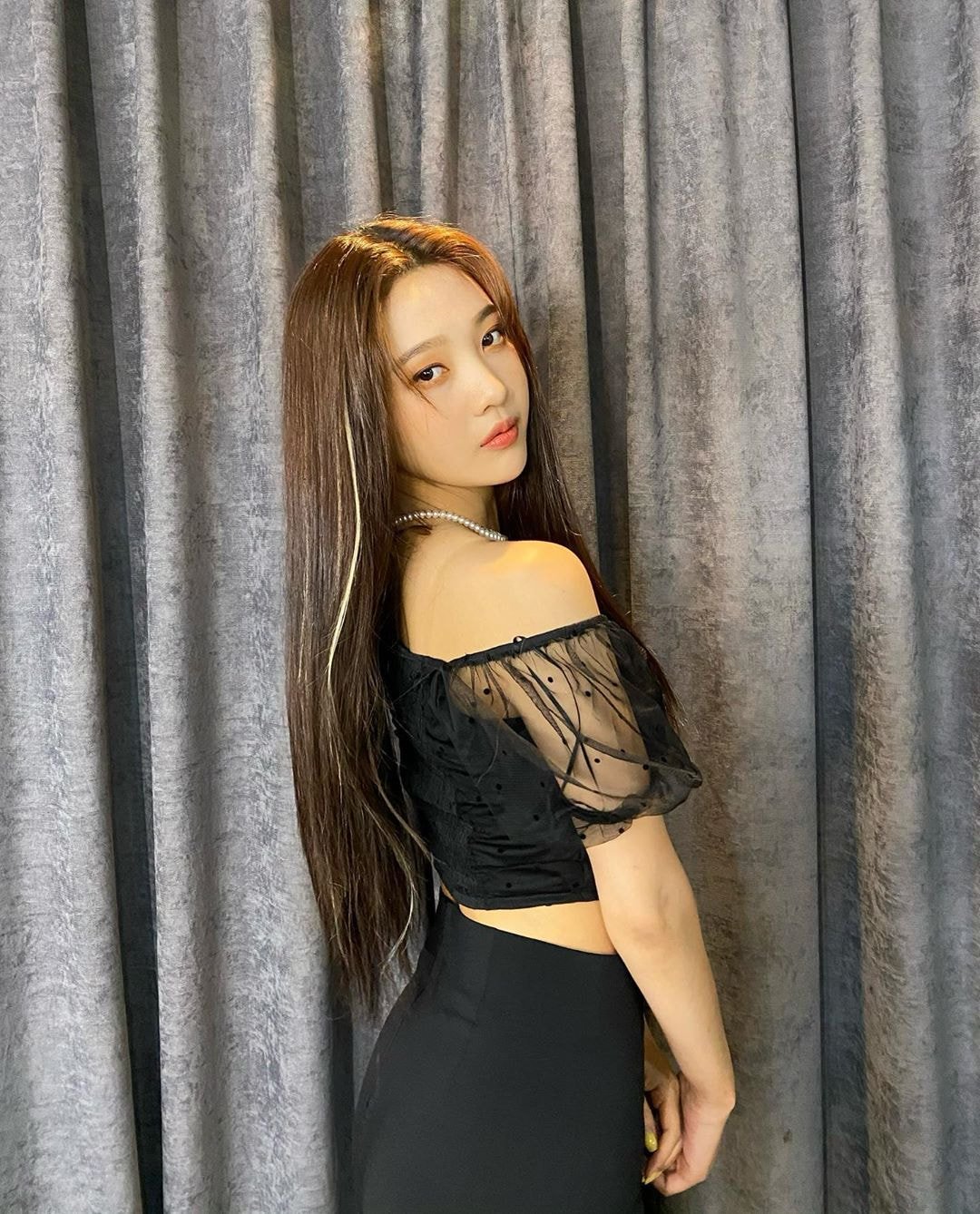 #레드벨벳 조이.insta