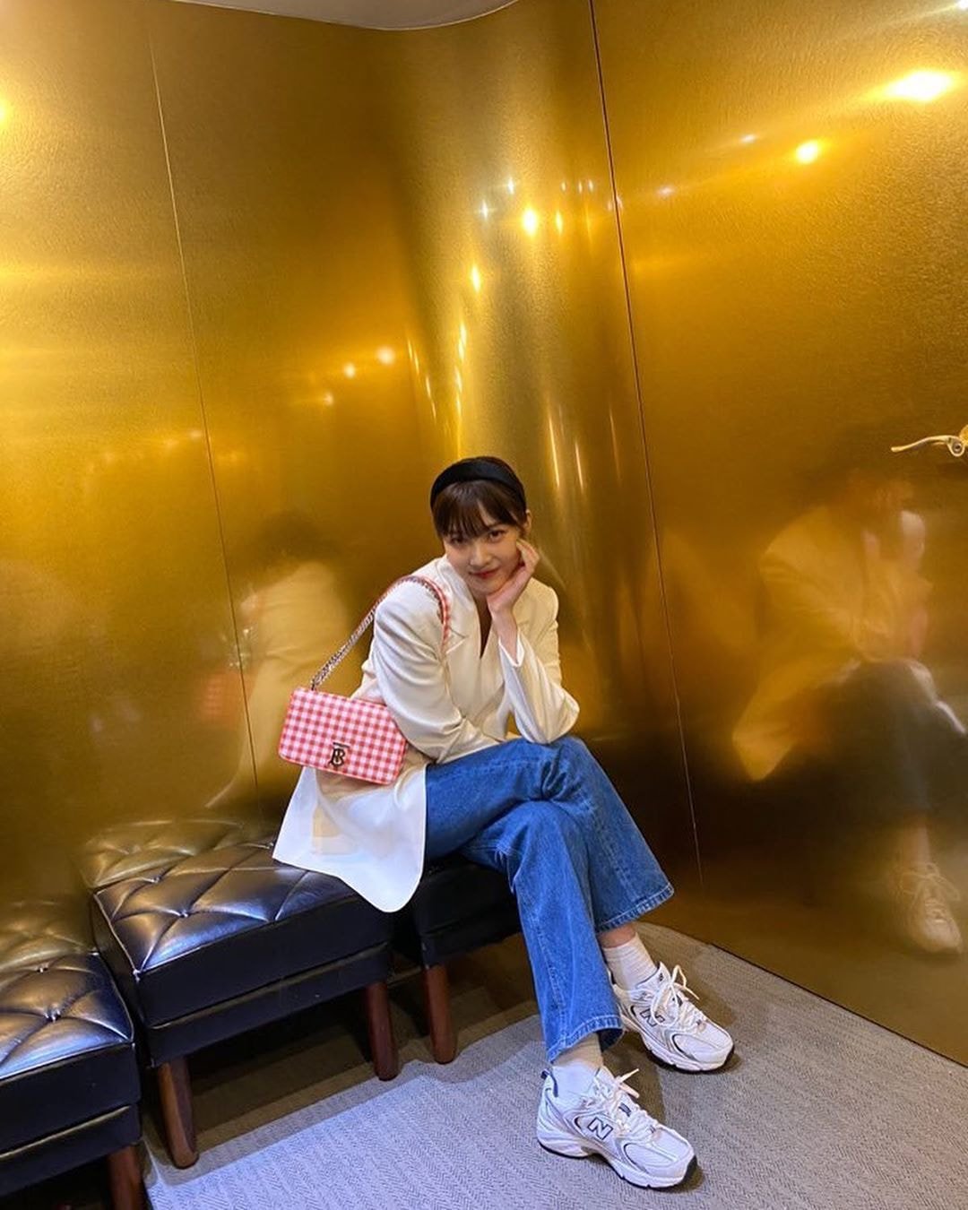 오늘자 #레드벨벳 조이 출국룩.jpg