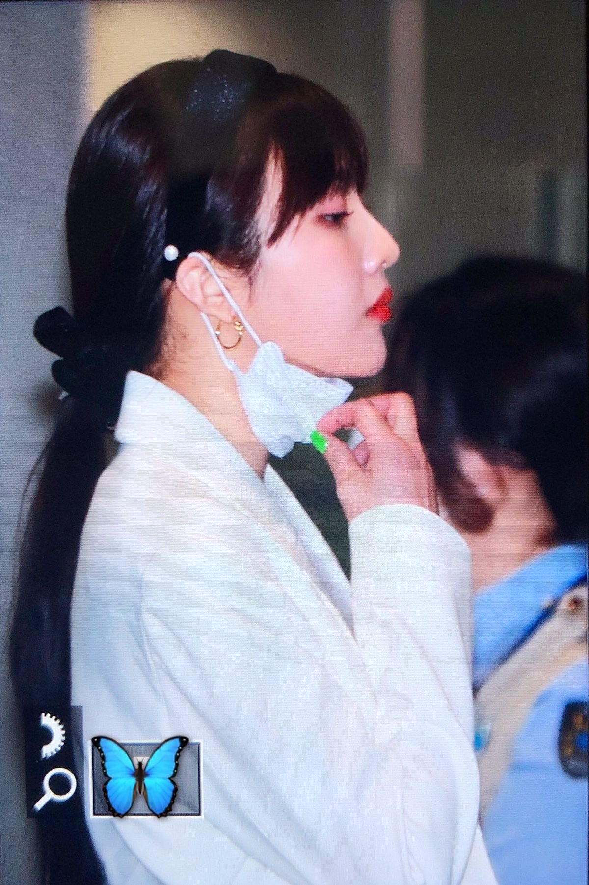 오늘자 #레드벨벳 조이 출국룩.jpg