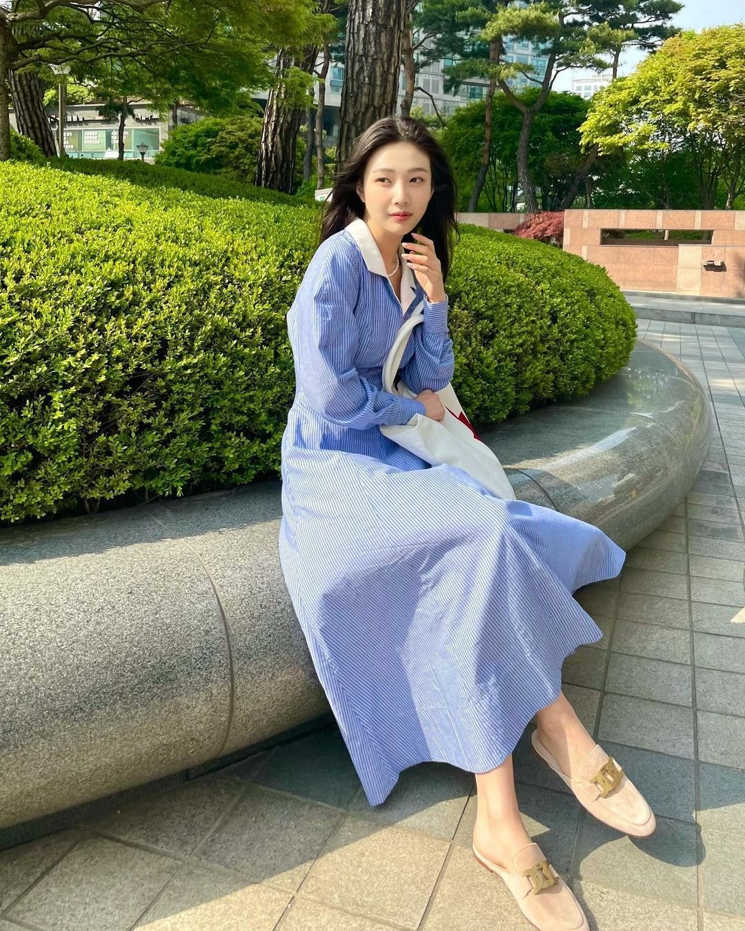 원피스 입은 레드벨벳 조이 인스타