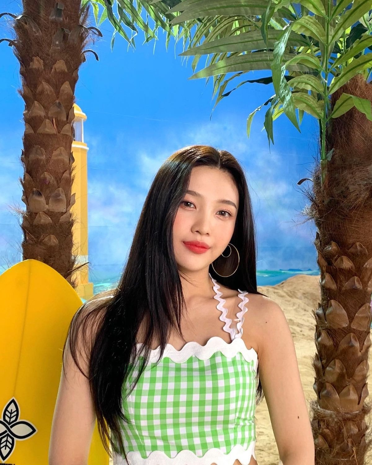 오늘자 레드벨벳 조이.insta
