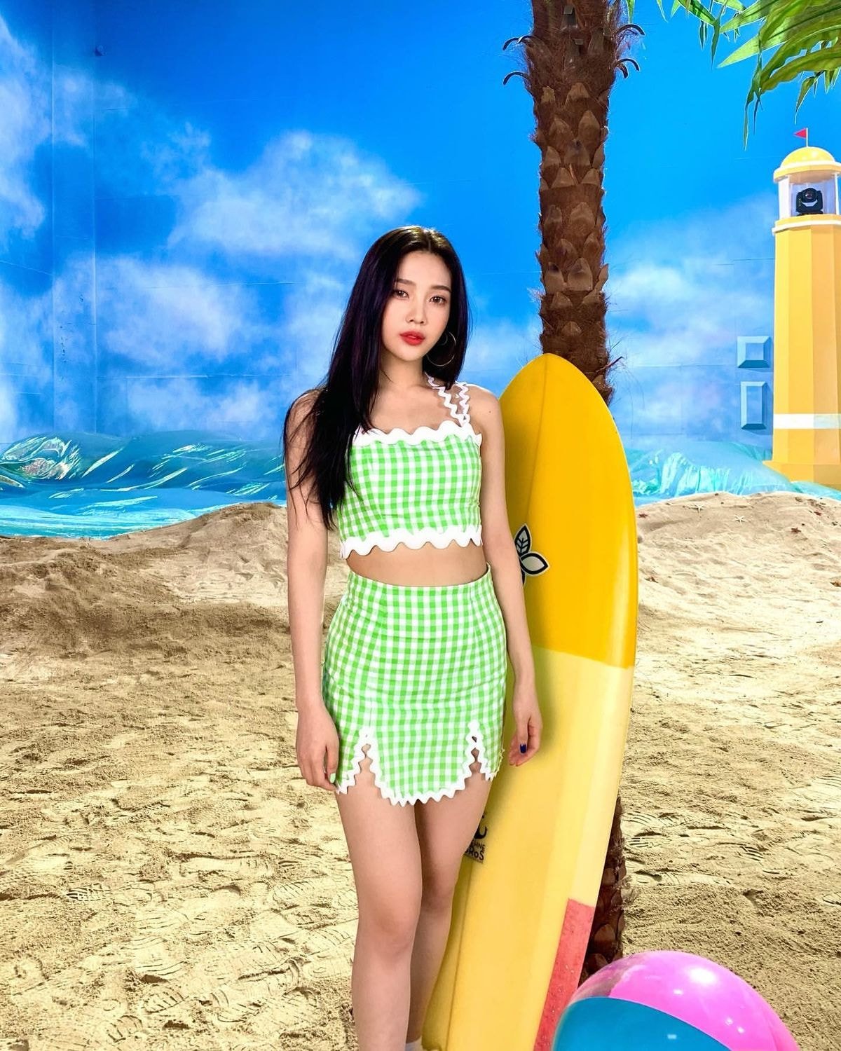 오늘자 레드벨벳 조이.insta