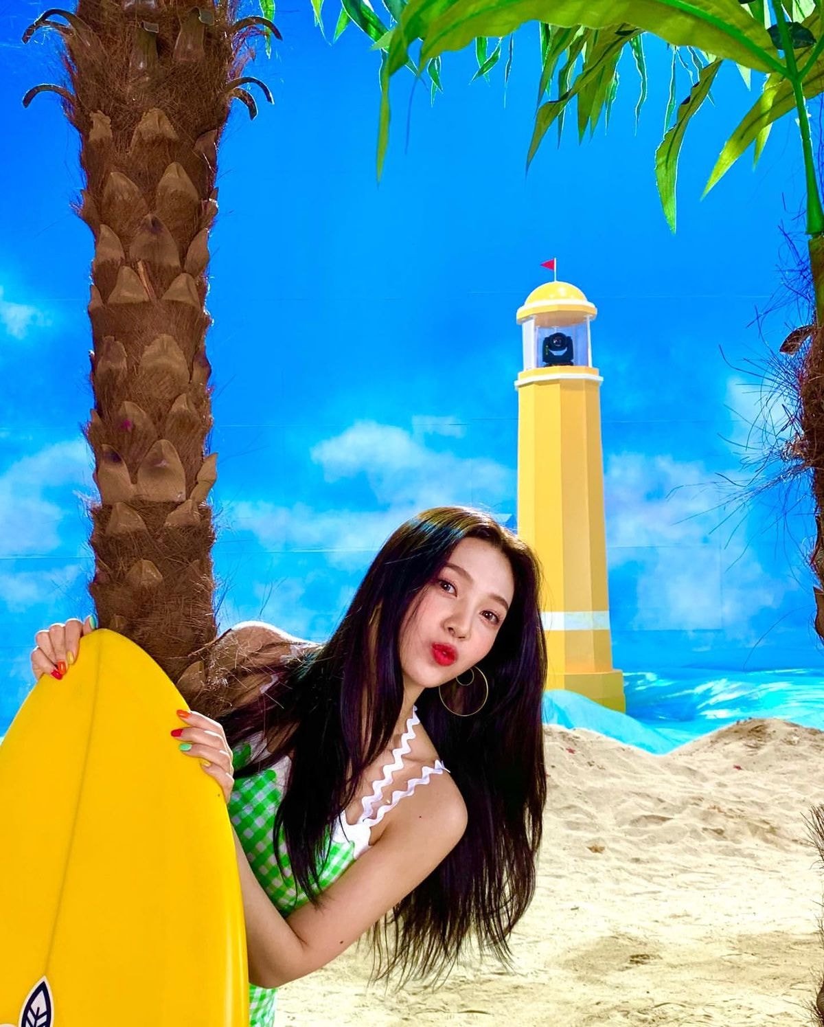 오늘자 레드벨벳 조이.insta