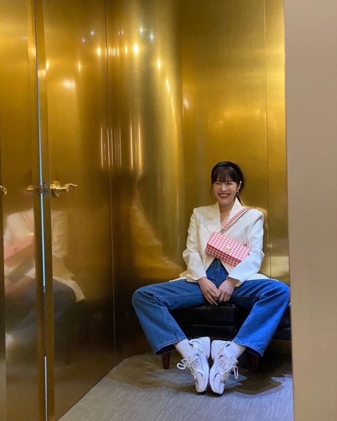 오늘자 #레드벨벳 조이 출국룩.jpg