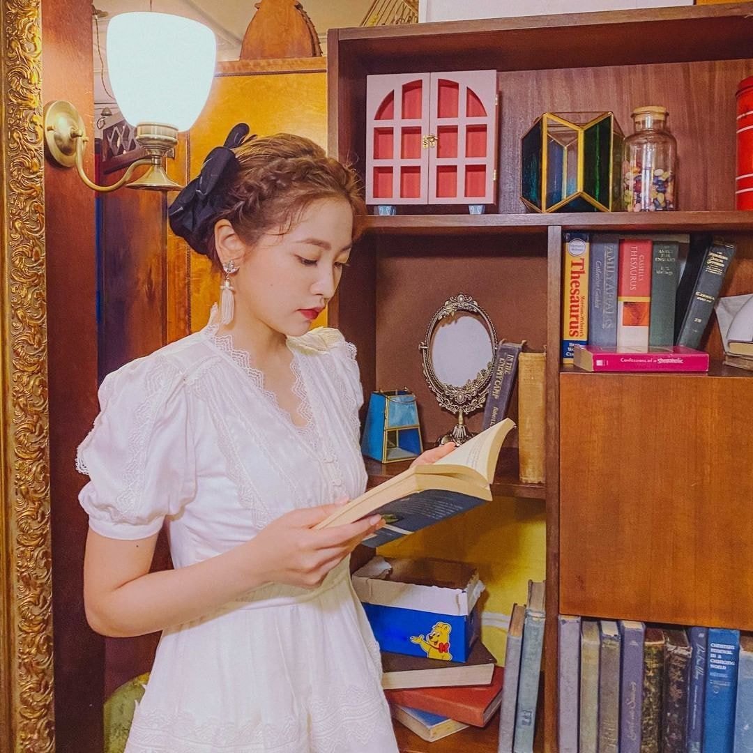Queens Archive - Red Velvet 레드벨벳 'Talk To Me' #YERI