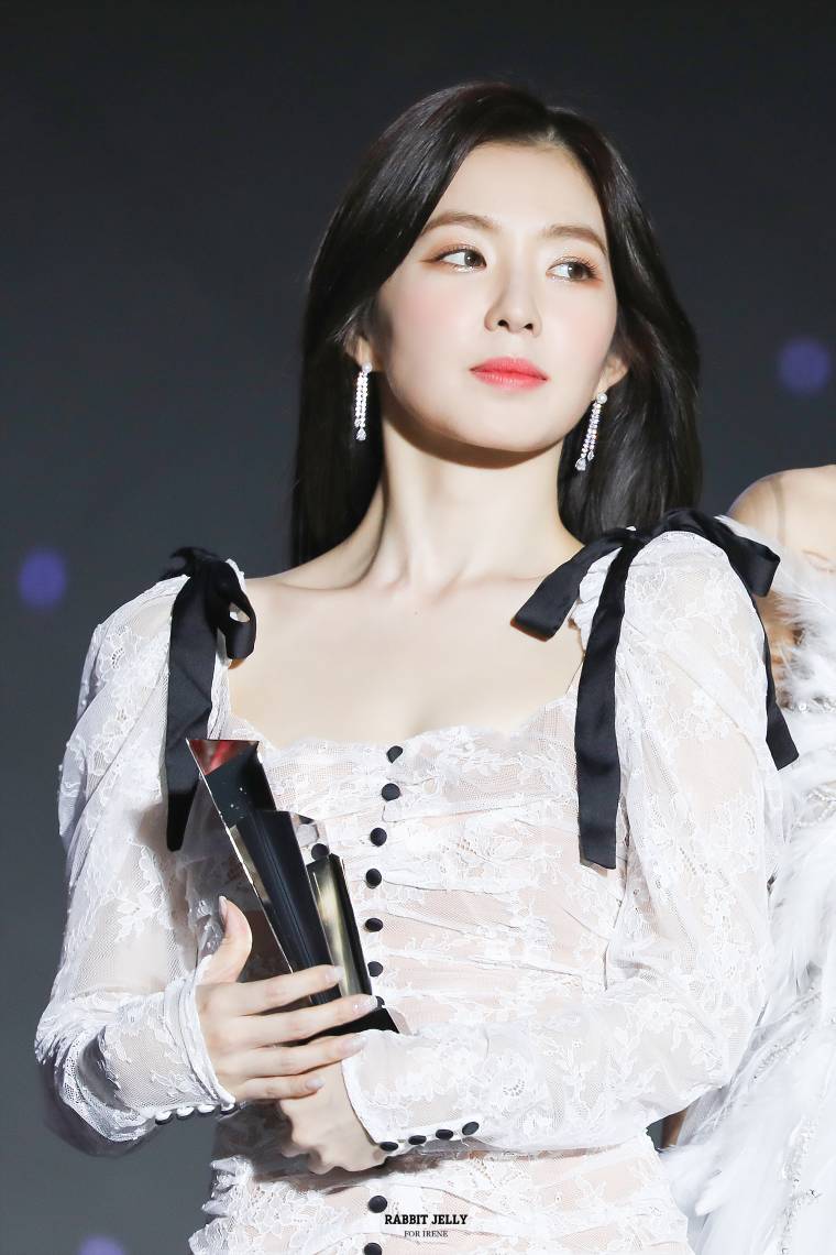순백의 레드벨벳 아이린