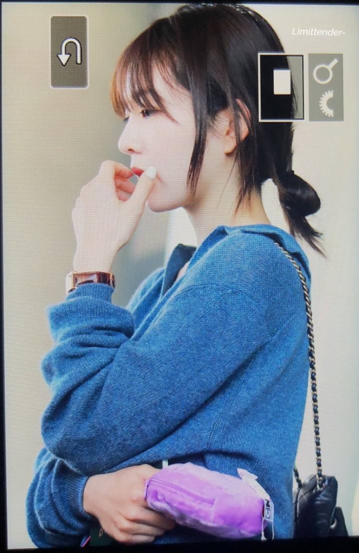 입국하는 레드벨벳 아이린.jpg