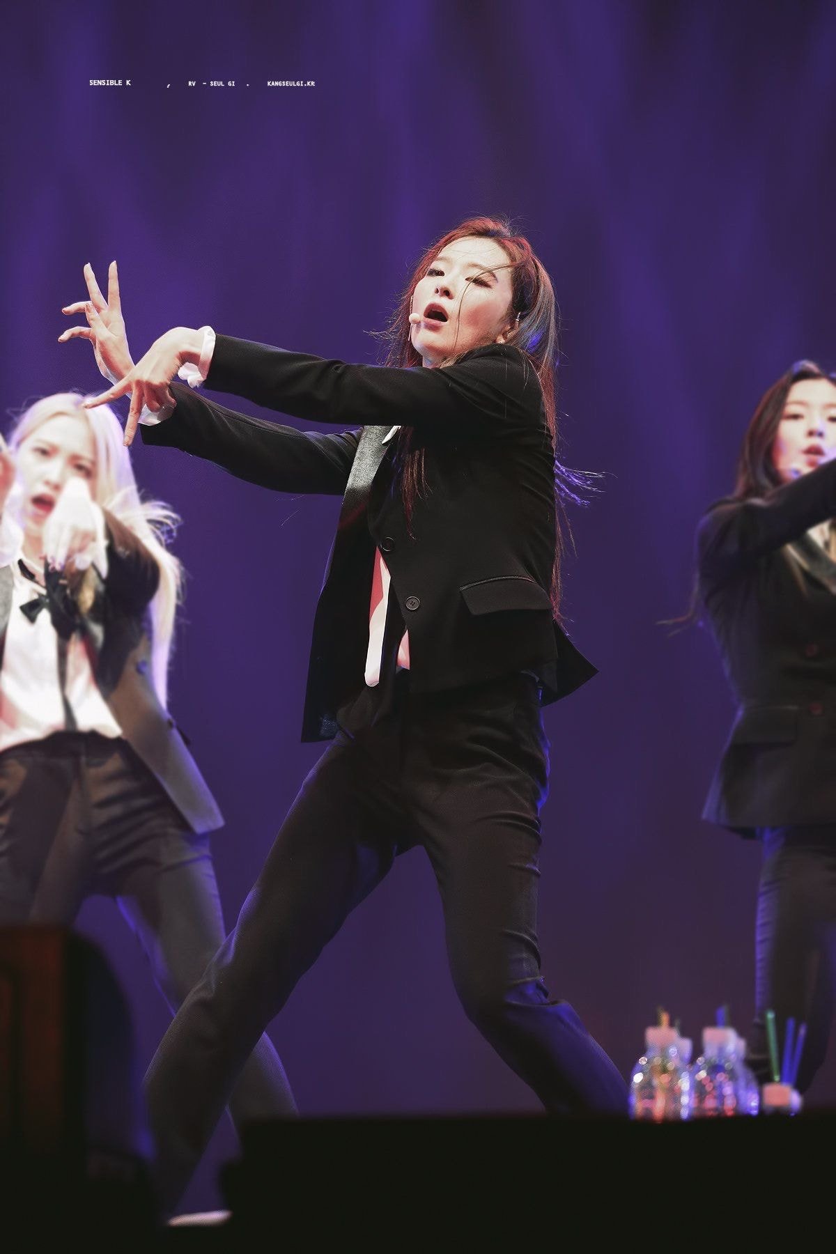 슬기 수트핏 (레드벨벳 콘서트)