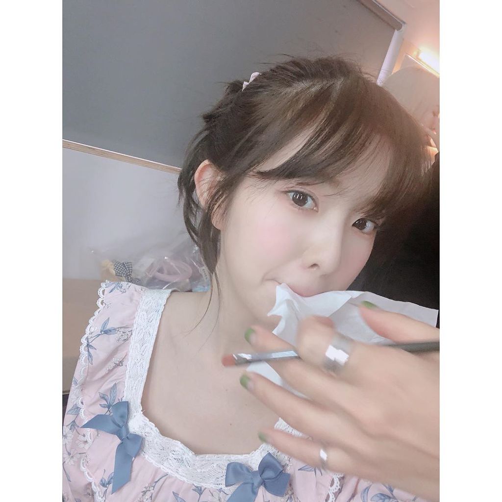 오늘자 레드벨벳 아이린 insta.jpgif