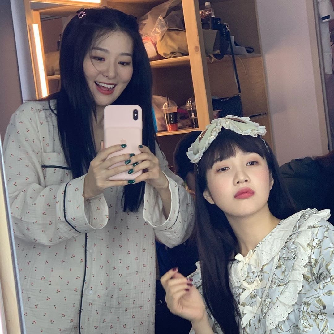 레드벨벳 조이.insta (feat 슬기, 아이린)