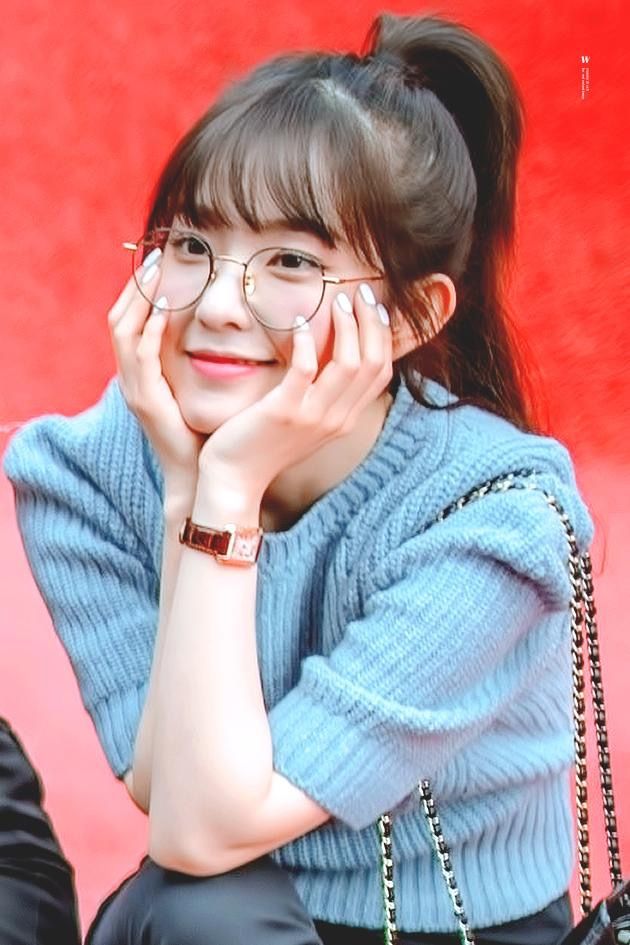 안경쓴 아이린.jpg (스위스)