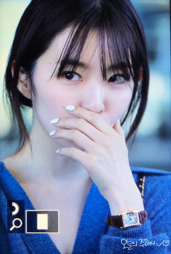 입국하는 레드벨벳 아이린.jpg