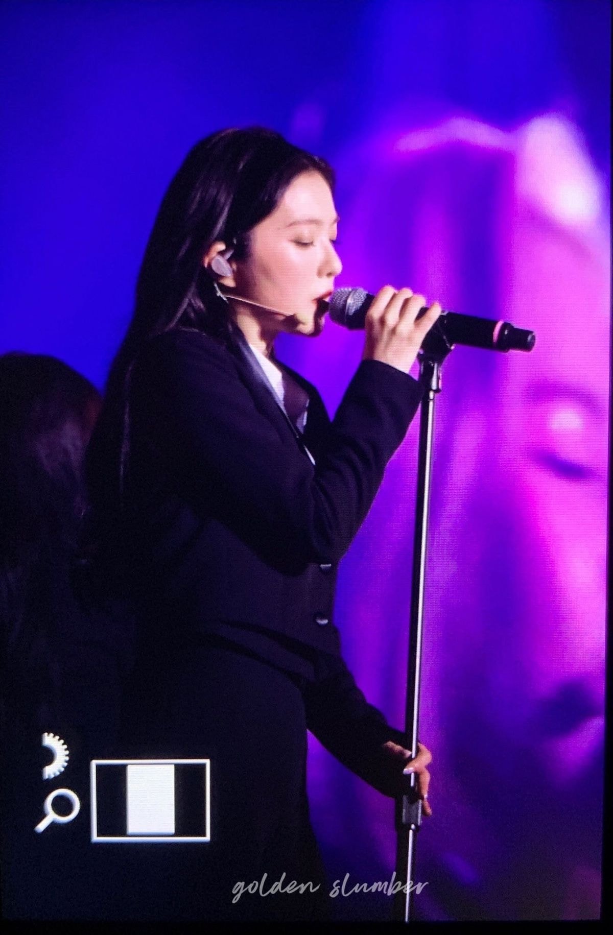 오늘자 레드벨벳 콘서트 의상.jpg