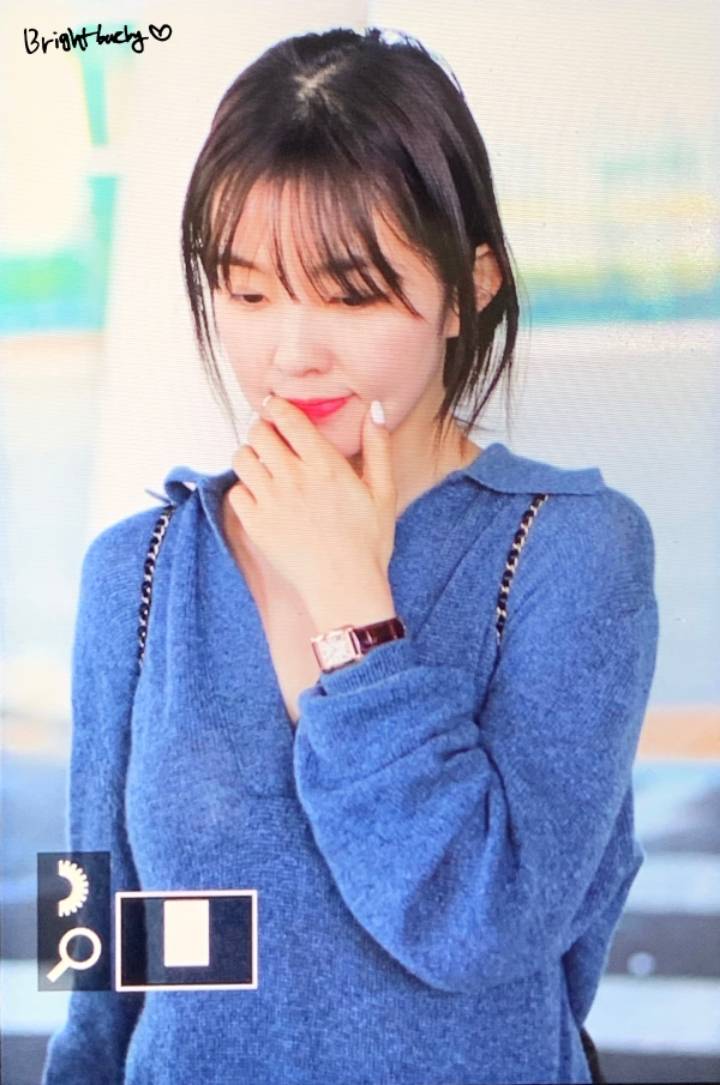 입국하는 레드벨벳 아이린.jpg