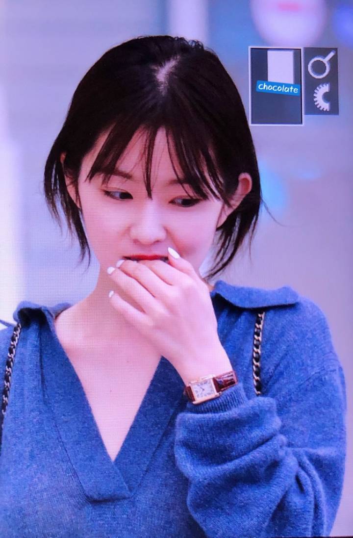 입국하는 레드벨벳 아이린.jpg