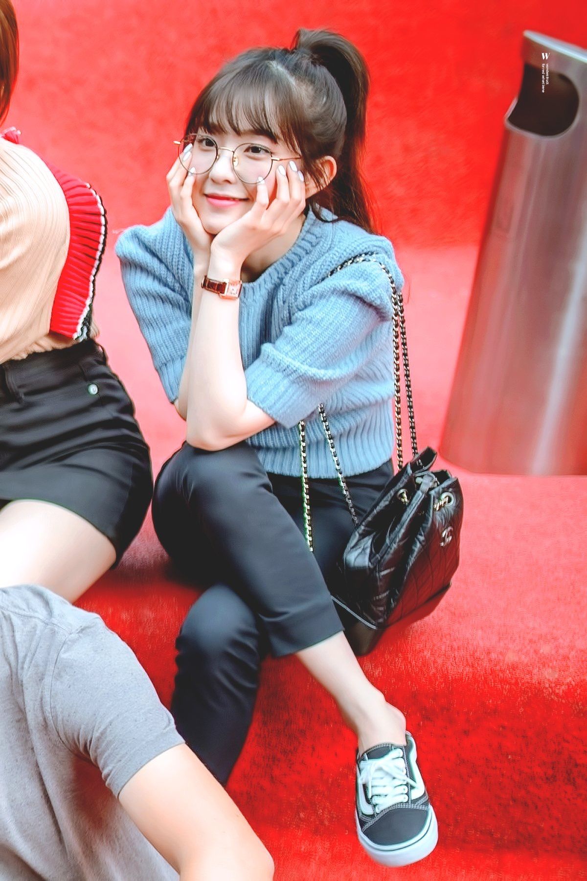 안경쓴 아이린.jpg (스위스)