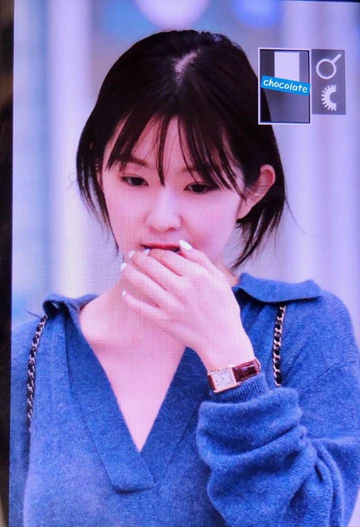 입국하는 레드벨벳 아이린.jpg