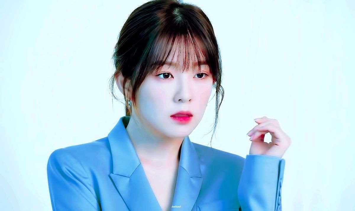 수트입은 레드벨벳 2020 시즌 그리팅 티저.gif