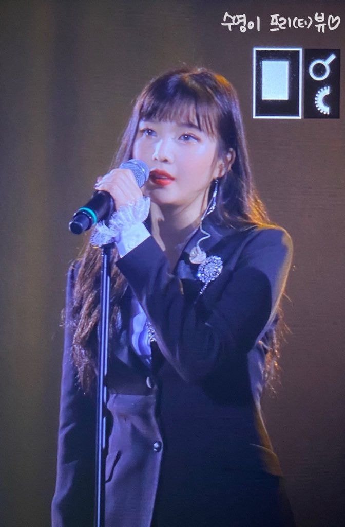 오늘자 레드벨벳 콘서트 의상.jpg