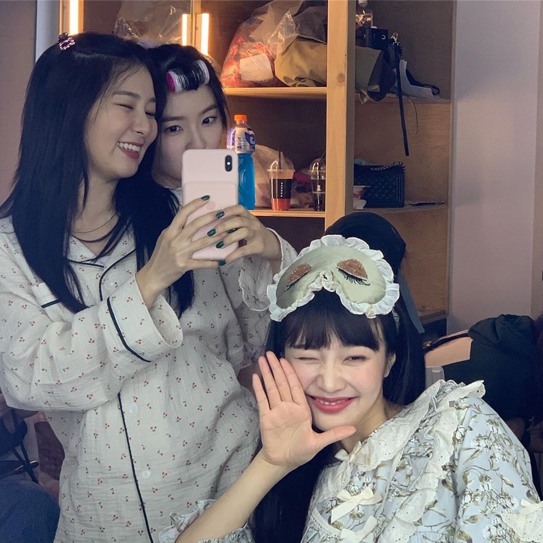 레드벨벳 조이.insta (feat 슬기, 아이린)