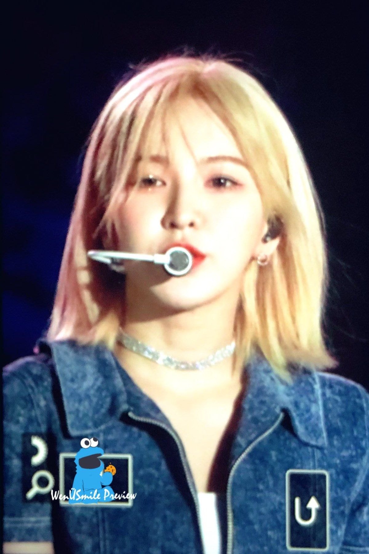 오늘자 금발머리의 레드벨벳 웬디.jpg