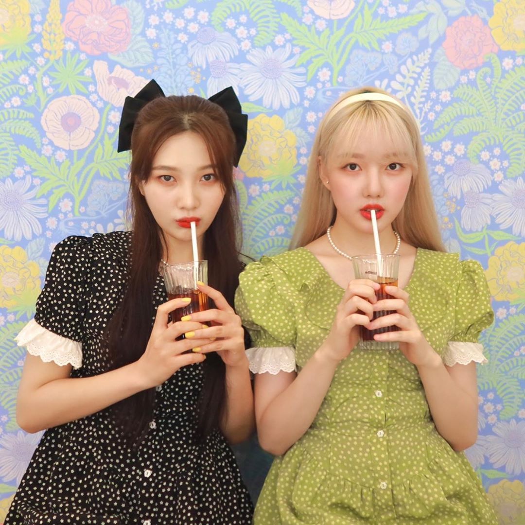 #레드벨벳 조이.insta (with.#여자친구 예린)