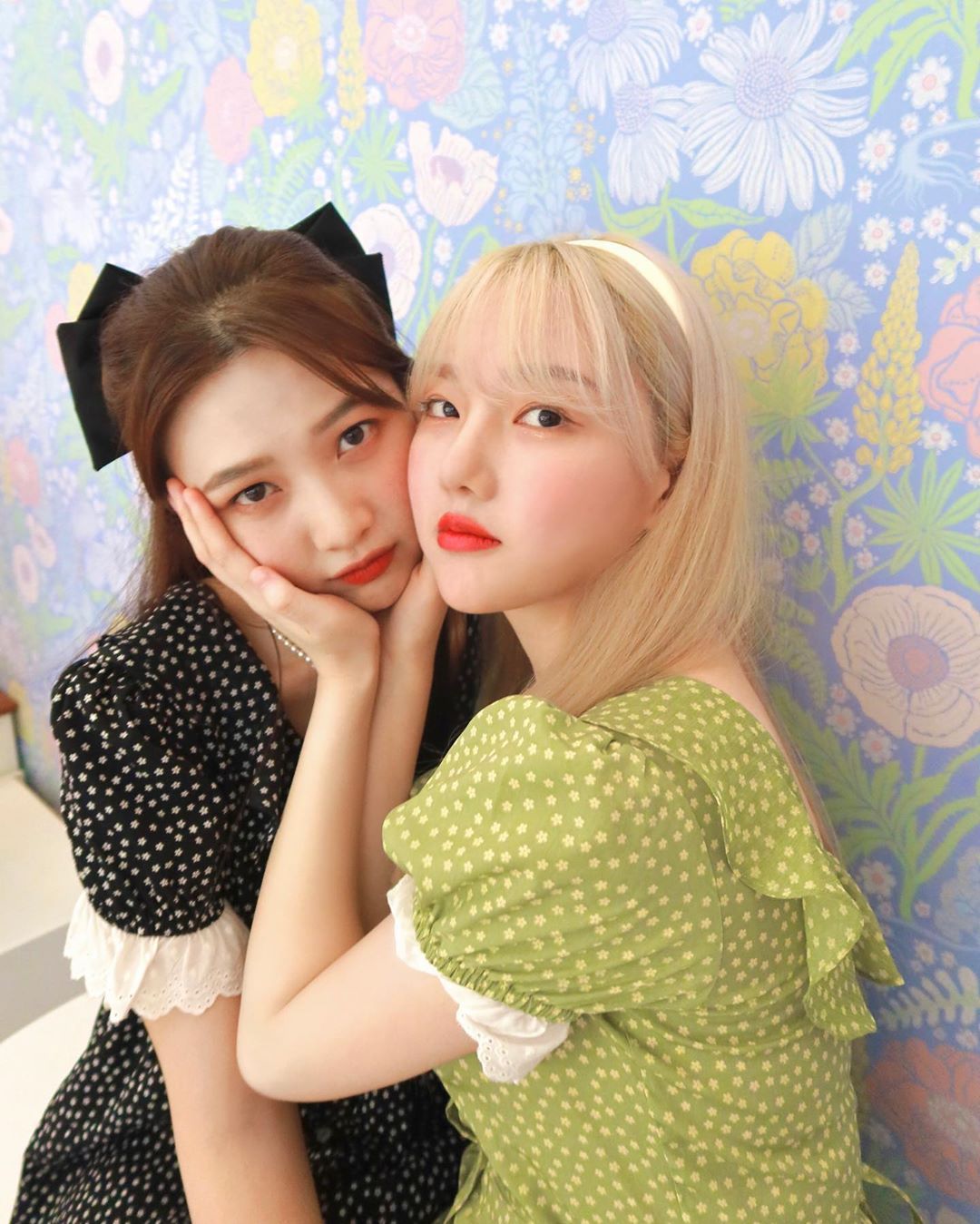 #레드벨벳 조이.insta (with.#여자친구 예린)