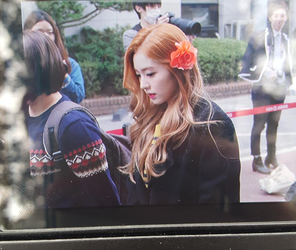 151106 아이린 꽃 달고 뮤뱅 출근 프리뷰