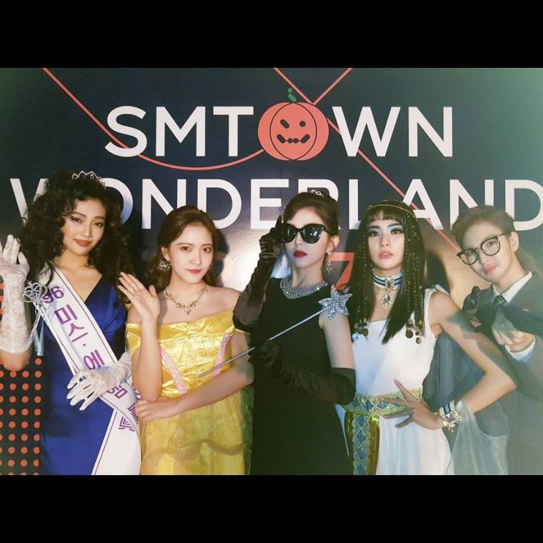 레드벨벳 할로윈 파티 코스튬