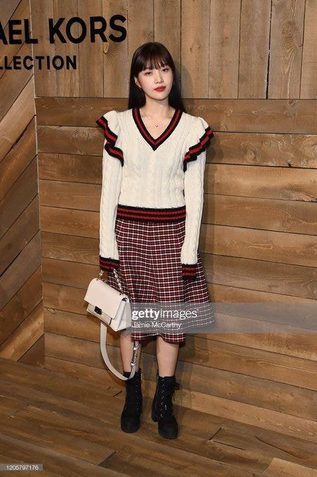 마이클 코어스 컬렉션 참석현장에서.. #레드벨벳 조이