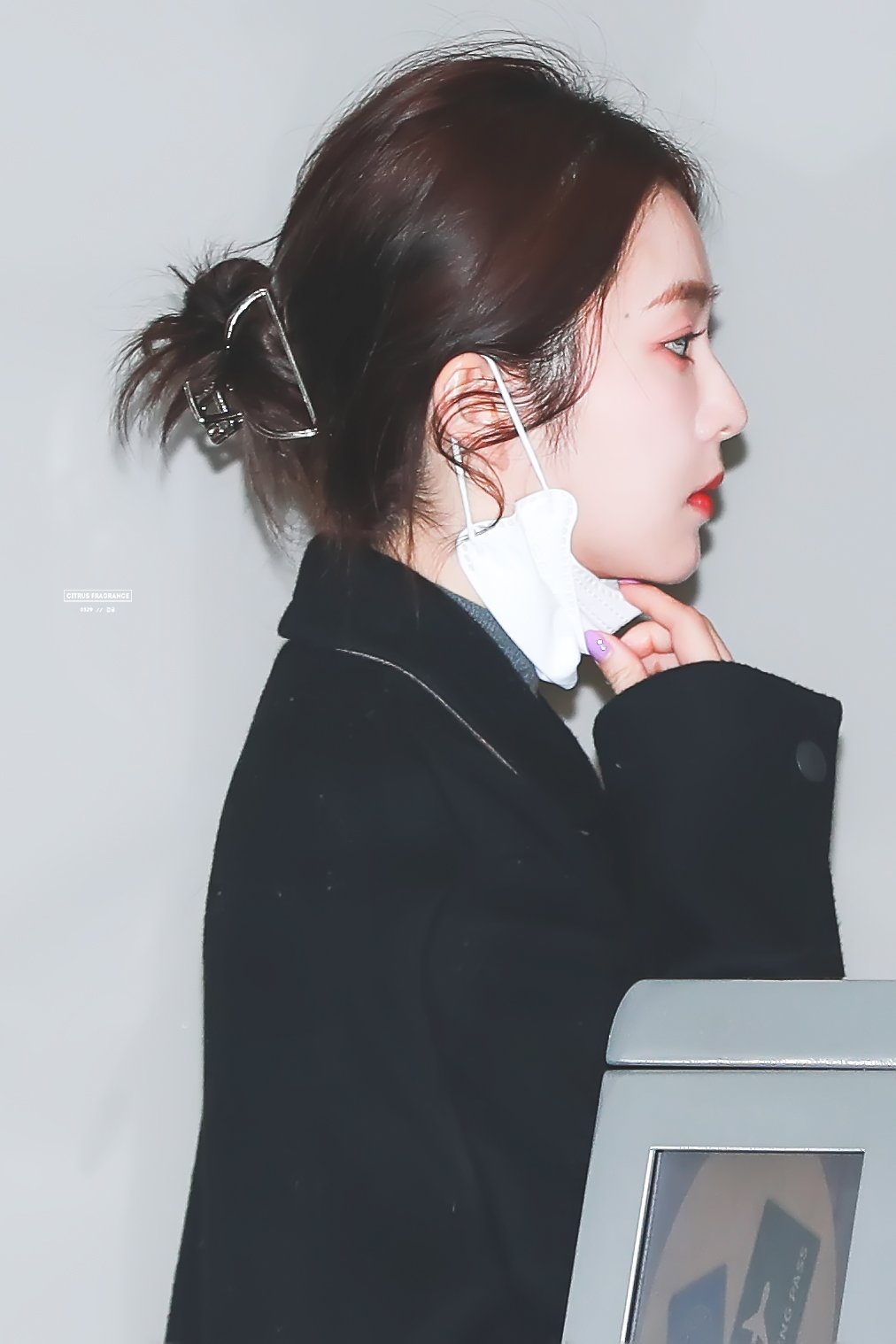마스크 쓰고 출국하는 #레드벨벳 #아이린