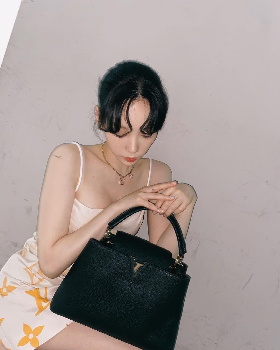 태연 인스타 업뎃(feat.루이비통)