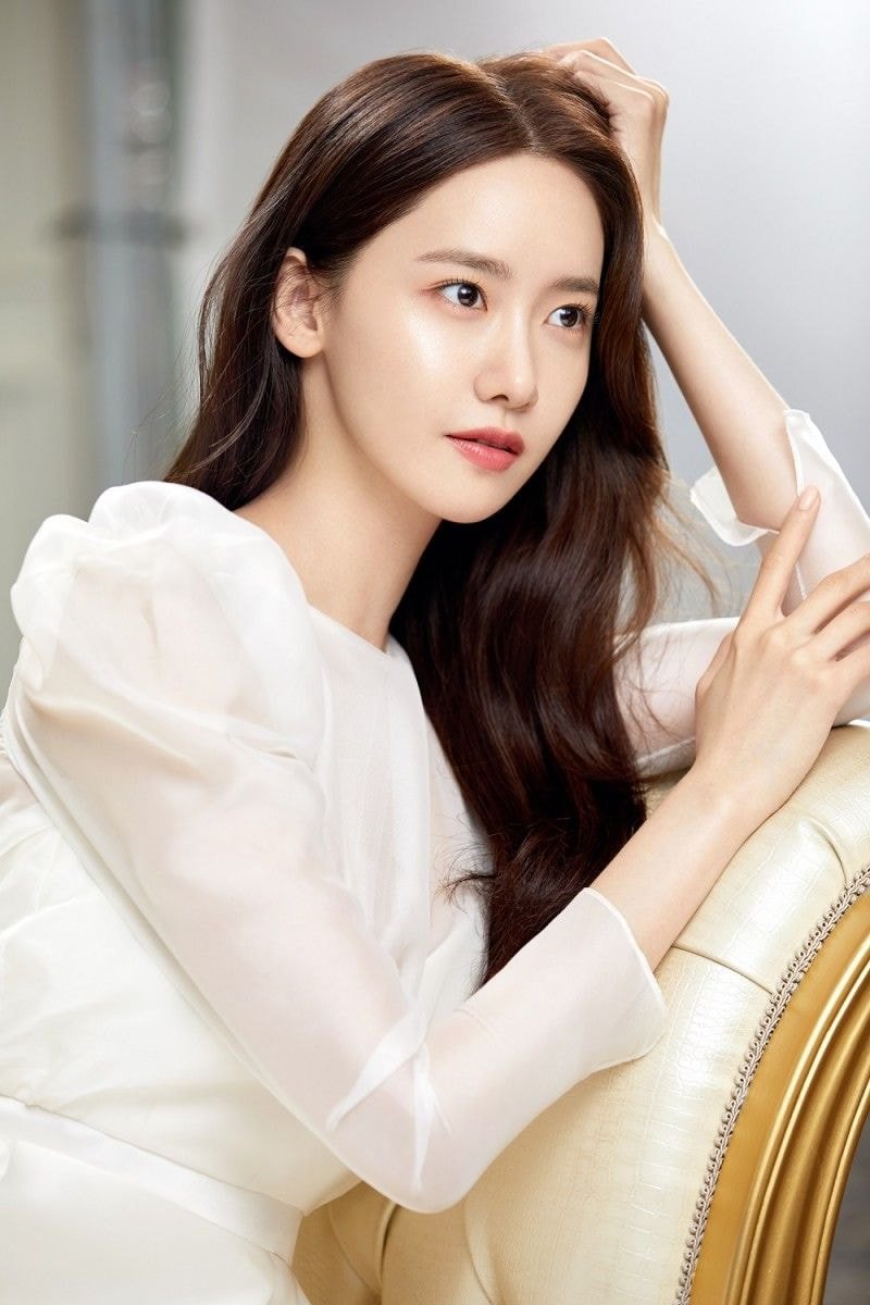 새로운 윤아 에스티로더 화보.jpg