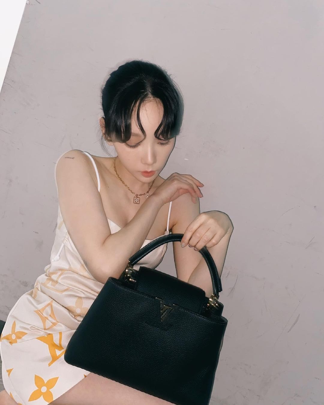 태연 인스타 업뎃(feat.루이비통)