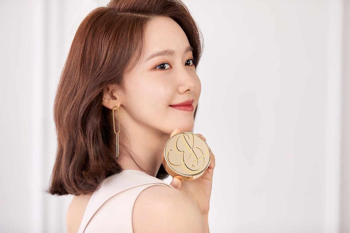 에스티로더 윤아