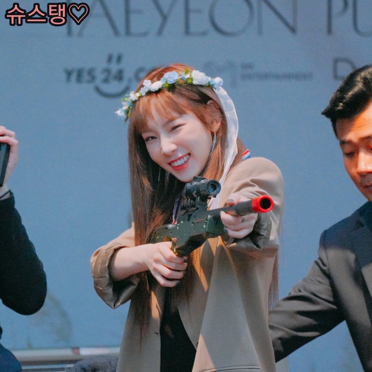 용산에서 팬싸인회 한 태연.jpg