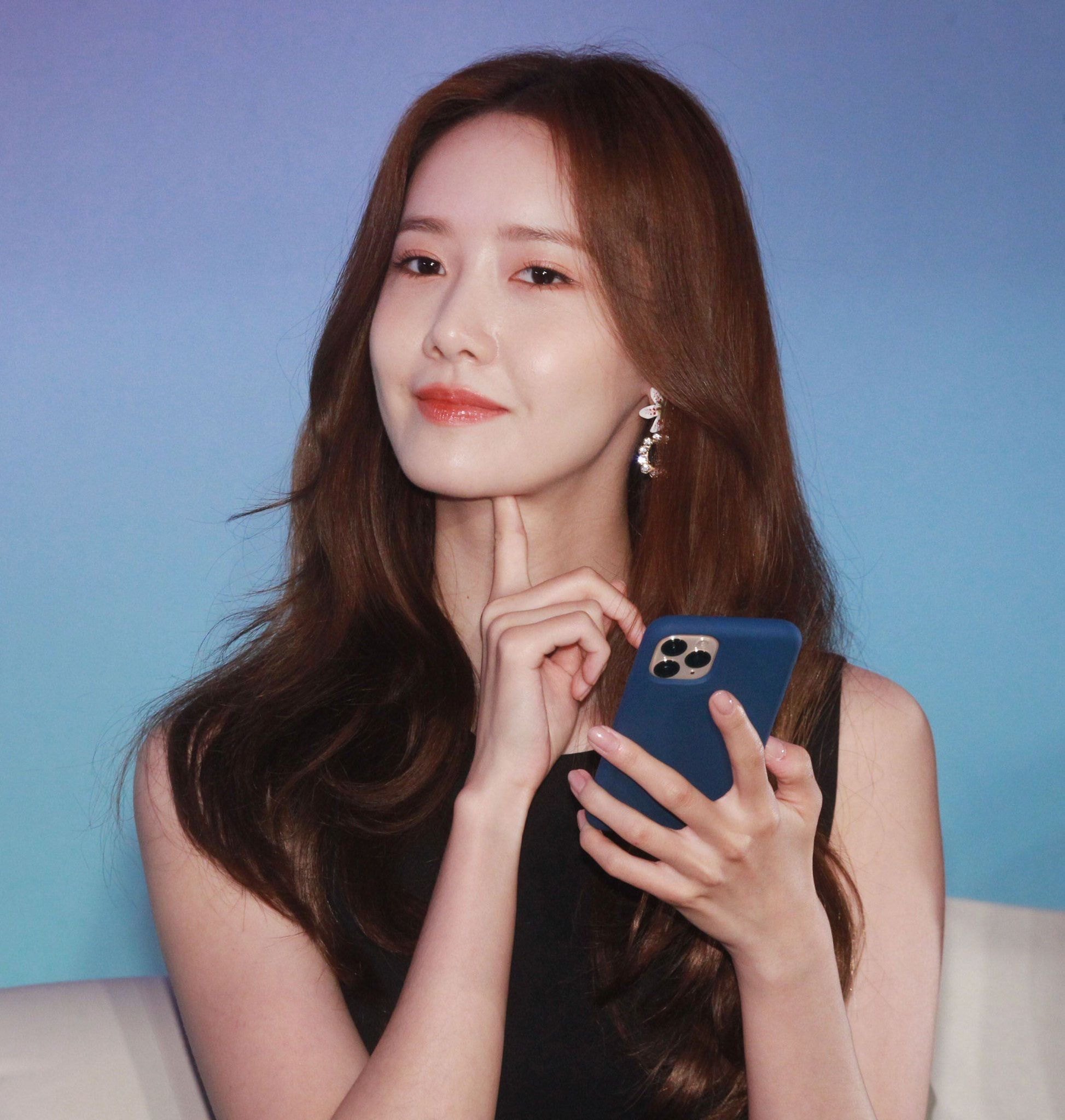 오늘자 #소녀시대 #윤아 (대만 Jello Chat 앱 기자회견)