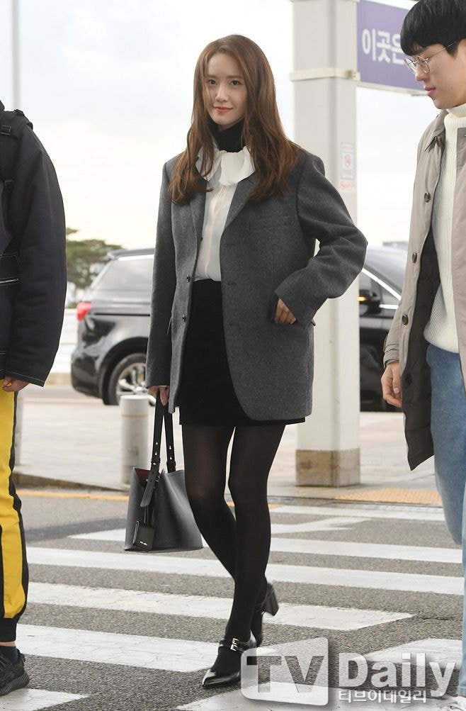 오늘자 출국하는 윤아